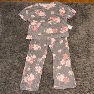 Floral Gray women’s Pajamas